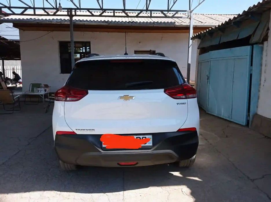 Продаю свой трекер в отличном состоянии.Пробег 14000 тыс.цена 15800 уе