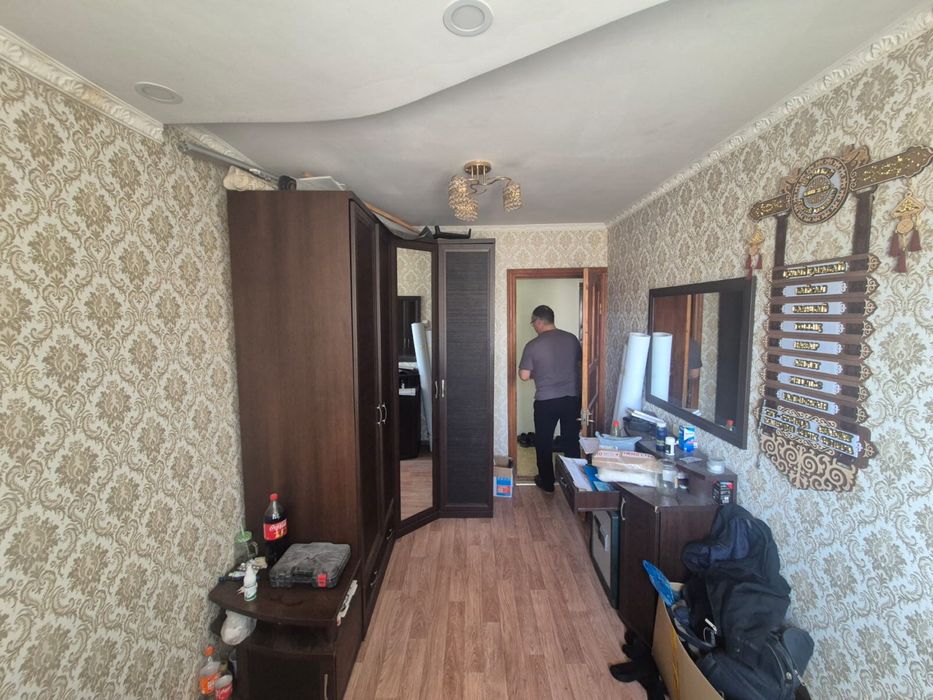 Продается 4х-комн.кв на 6 микрорайоне