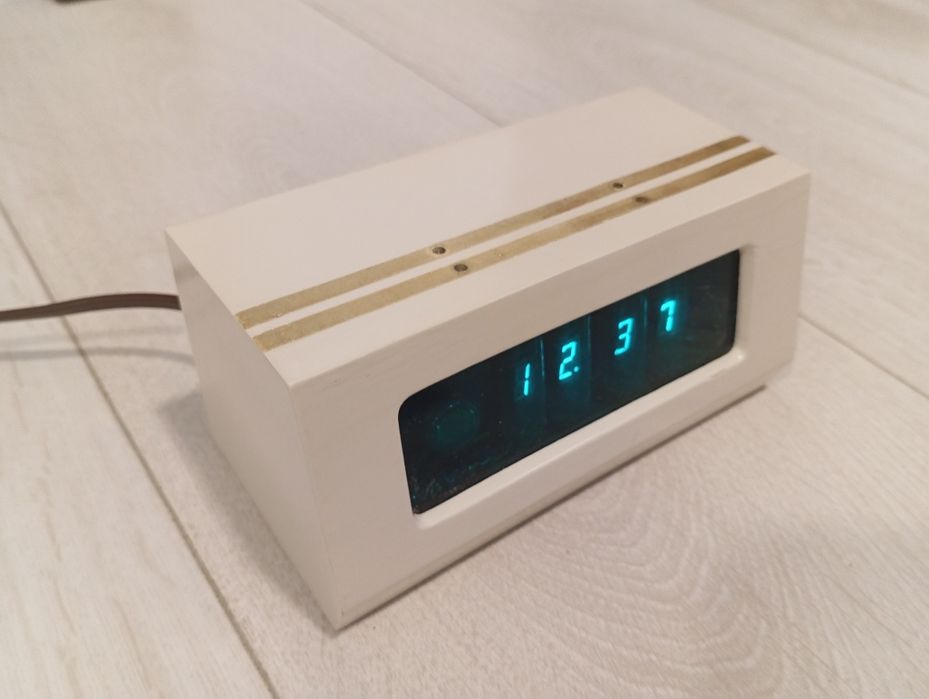 Ceas alarma cronometru cu afișaj pe lampi