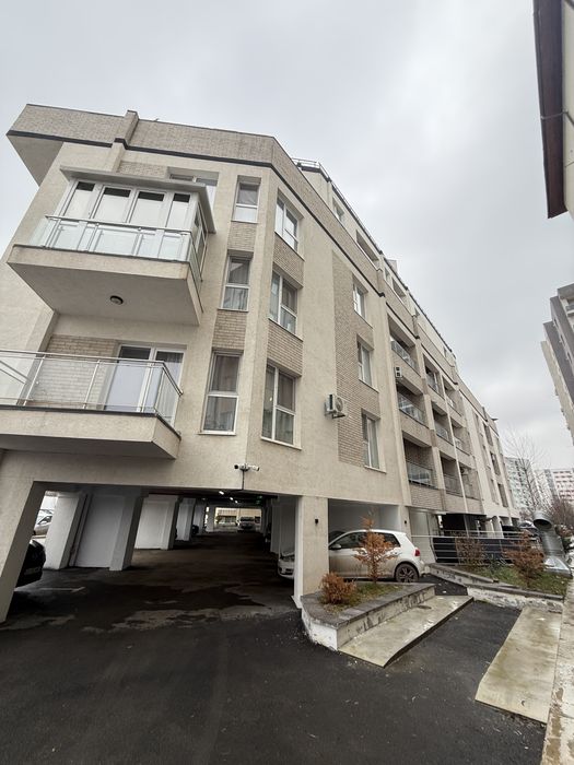 Vand loc de parcare Insigna Belsugului-Pacii