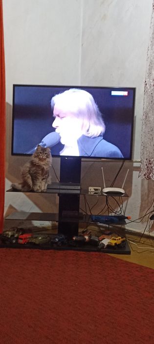 Телевизор samsung