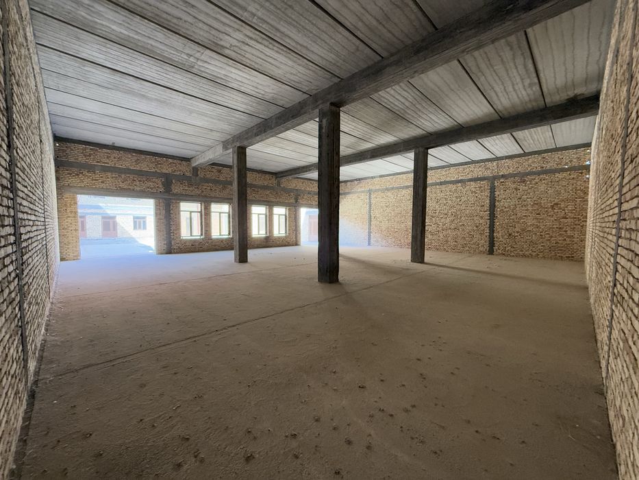 БИНО  Сотилади..