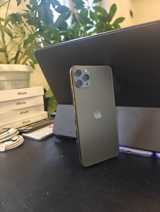 *BPFR Продава се iPhone 11 Pro Max /90 % battery health/Перфектен