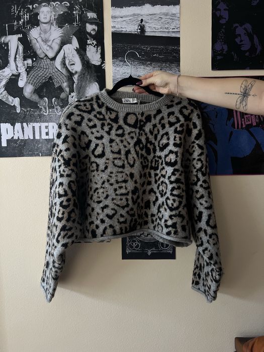 Пуловер ZARA с леопардов принт