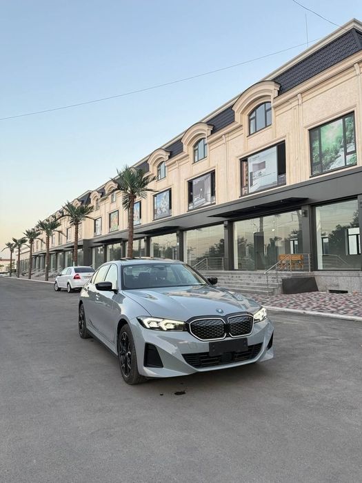 BMW I3 40 L
Yili 2025
