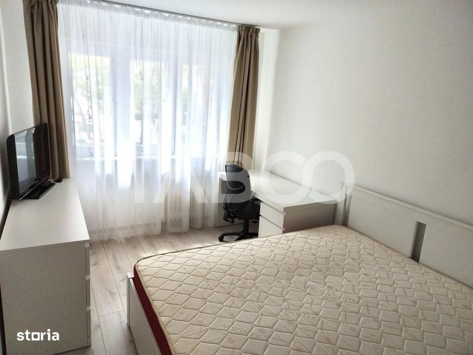 Apartament decomandat cu 3 camere de vanzare Manastur Piata Flora — fotografia 1