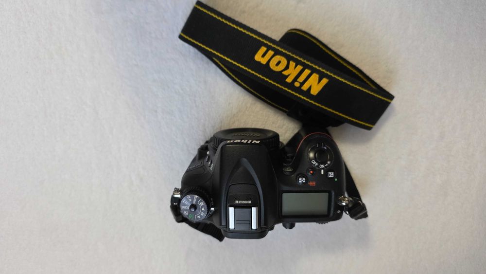 Nikon D7100 – за части / неработещ, много запазен, 25k кадъра