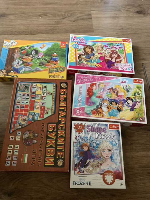 Детски пъзели и лего disney кущата от “В небето”