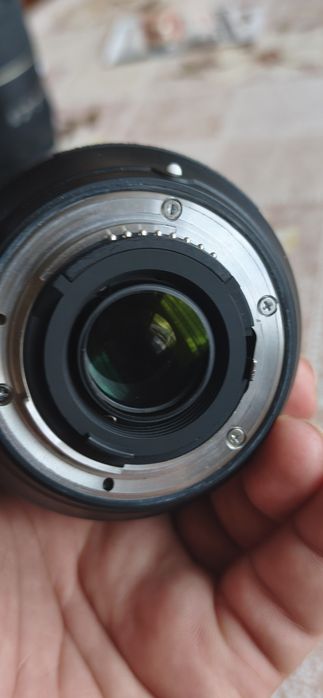 Обектив Nikkor AF-S 18 -140 f3.5 -5.6 за Никон F  в  почти перфектно състояние !