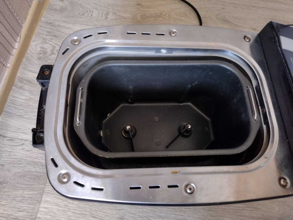 Хлебопекарна със забележки цяла за части