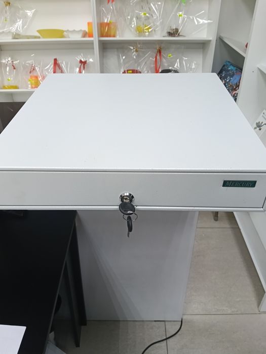 Продам денежный ящик