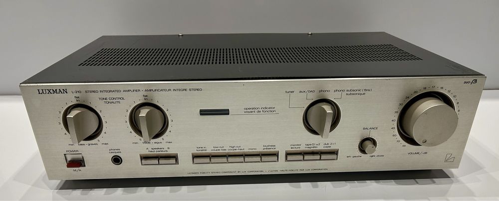 Amplificator Luxman L210 cu defect