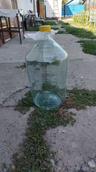 Бутыли 20 литров и 3 литра 30 шт