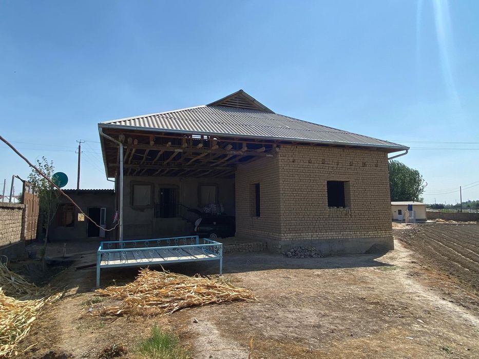 Ховли уй сотилади Кучликта