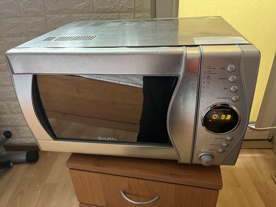 Микровълнова фурна комбинирана с грил и конвекция Sang