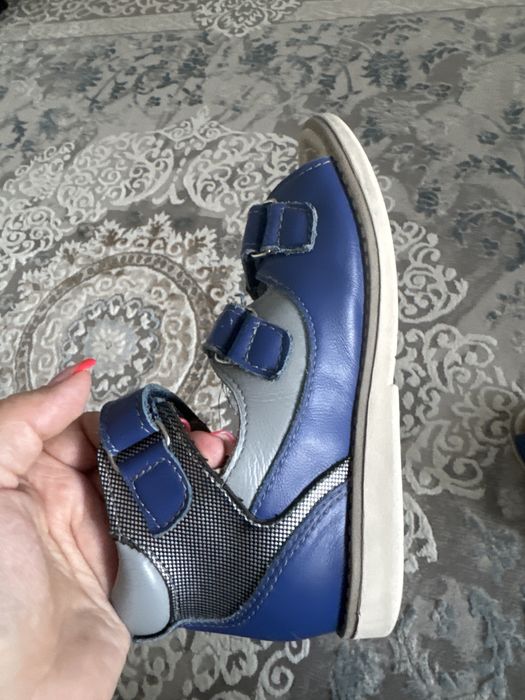 Продам детские ортопедечические сандали