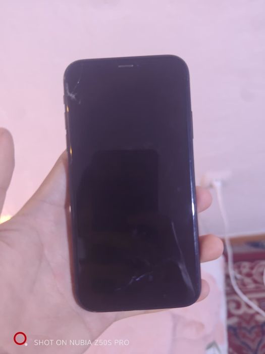 iPhone Xr продаеться