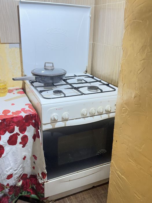 Продам газовую плиту отличном состоянии