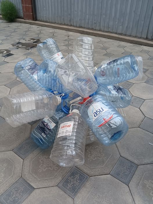 5л баклашки пустые