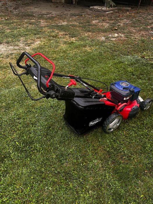 Masina tuns iarba BRIGGS & STRATTON
