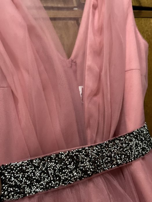 Cadoul perfect ! Rochie de ocazie roz