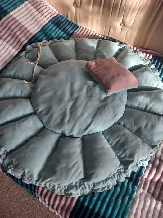 Продам Новая лежанка для собаки