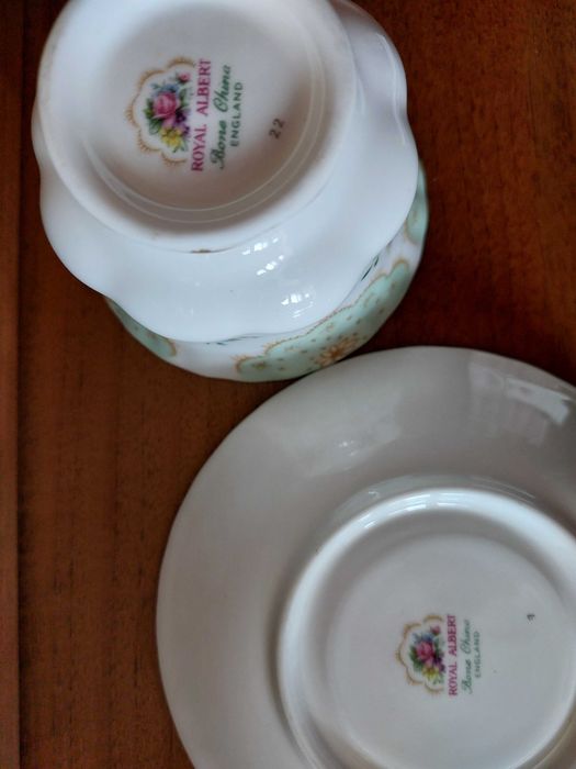 Ceasca Royal Albert mesaj aniversare