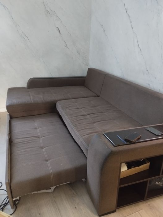 Гостиный диван б/у