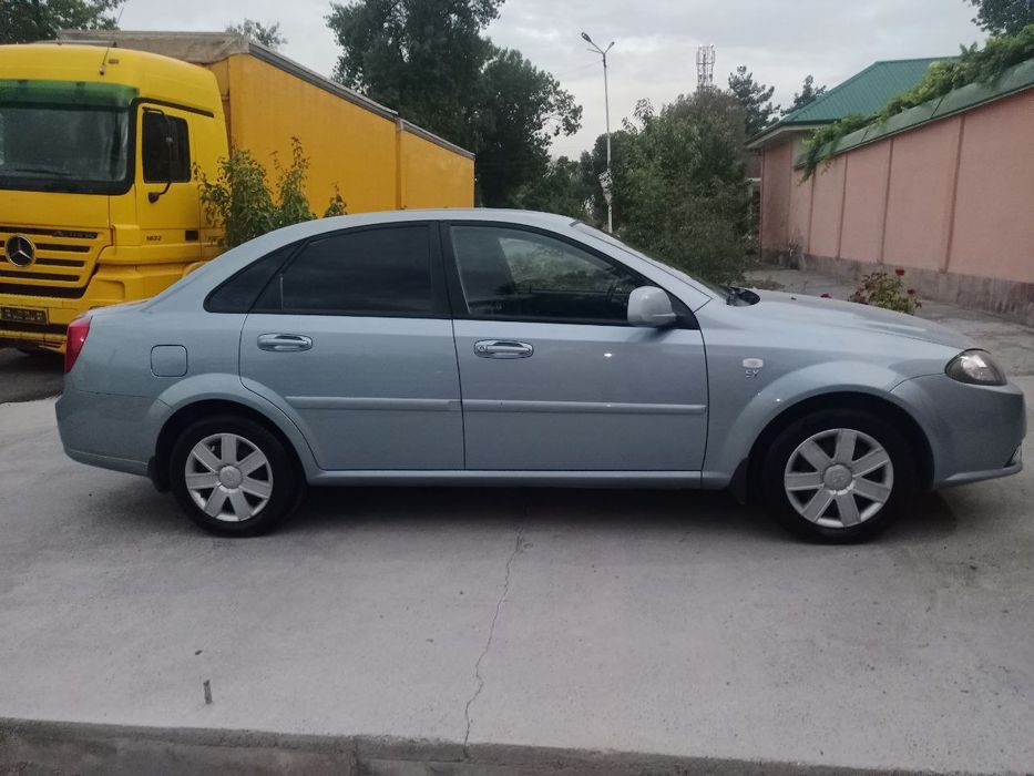 JENTRA 2015 Y идеалный  холатда 1 кул салондан.