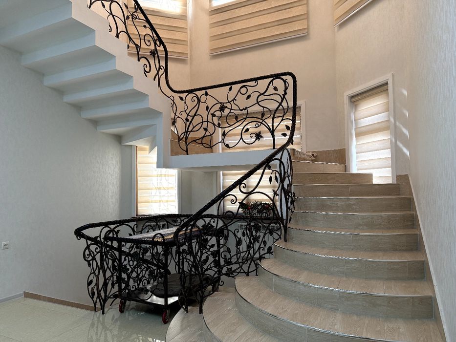 Продаю ЕВРО дом Сергели, ориентир бассейн Атлантис, Сарик бола Пицца