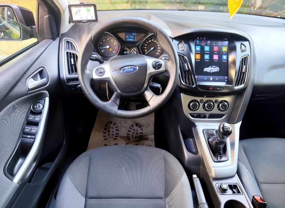 FORD Focus 2011 — imagine 2