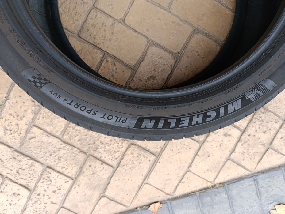 Летни гуми Michelin 285/40/21 Pilot sport 4, dot 2022