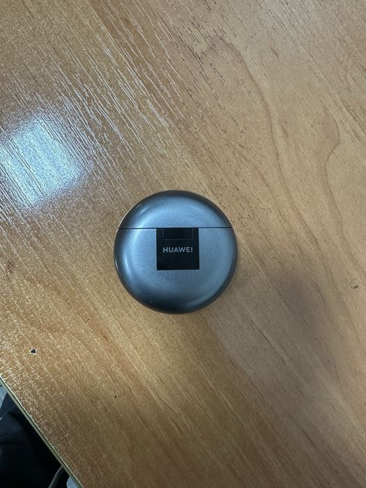 Продам безпроводной наушник HUAWEI