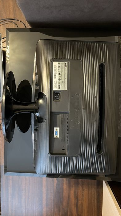 Монитор 18.5" (47 см) Samsung