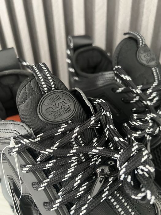 Versace chain reaction negri