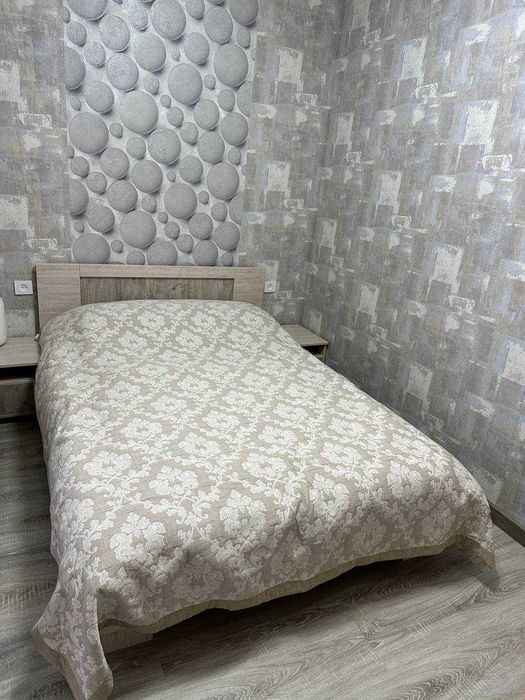 СРОЧНО, сдаётся 2х комнатная квартира на улице Махтумкули !!