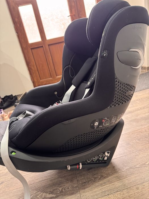 Scaun de masina cu isofix, cibex sirona gi in stare foarte buna