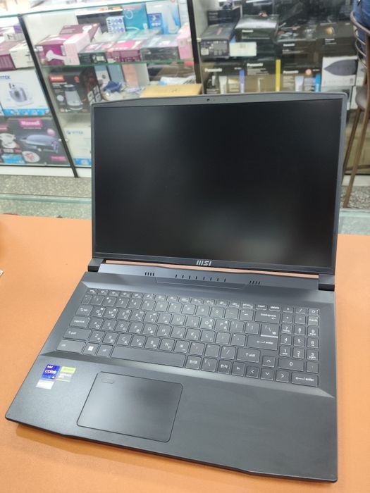 MSI Creator M16 B13VF