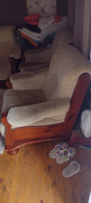 Разтегателен диван