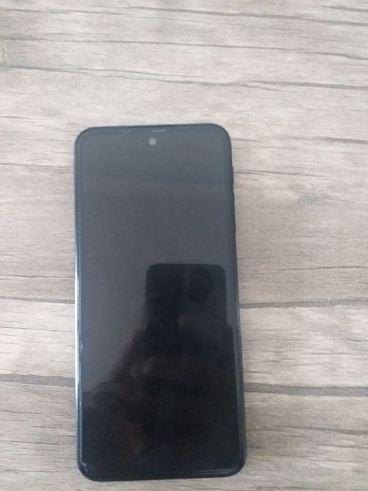 Itel p65 4G+ qizil rangli