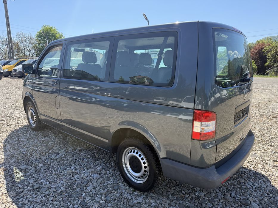 Vw transporter T5 2009  9 locuri clima