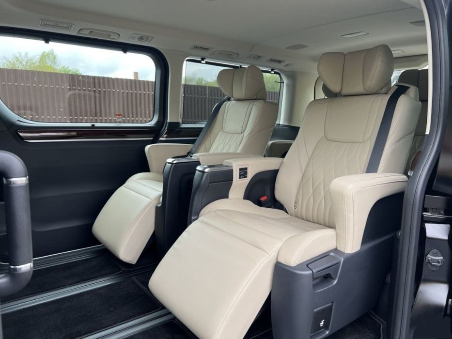 Минивен Бизнес класс. Встреча и провод аэропорт / вокзал.  Экскурсии