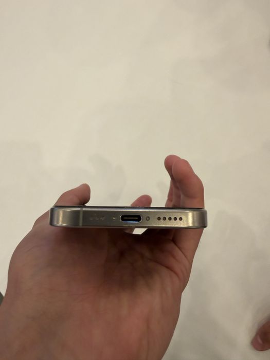 iPhone 16 pro, Sim