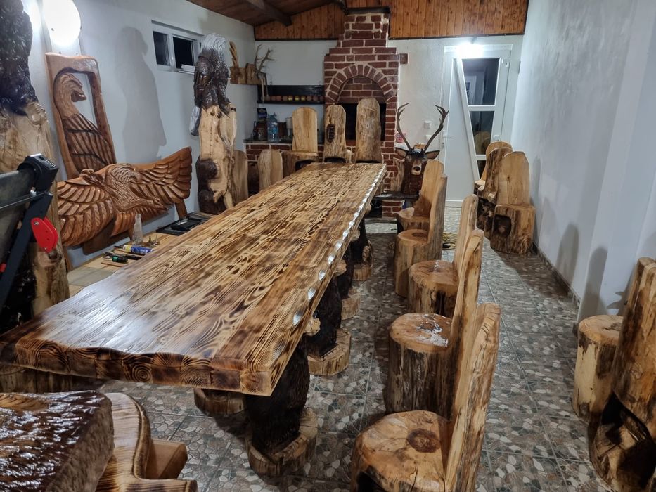 Mese, banci din lemn masiv , sculpturi in lemn