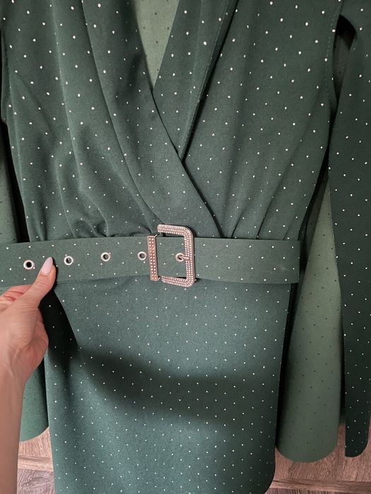 Намалена! Рокля с блестящи частици