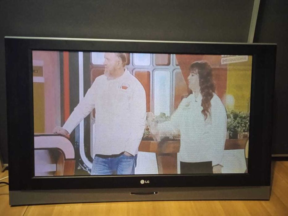 Продам Телевизор LG 42
