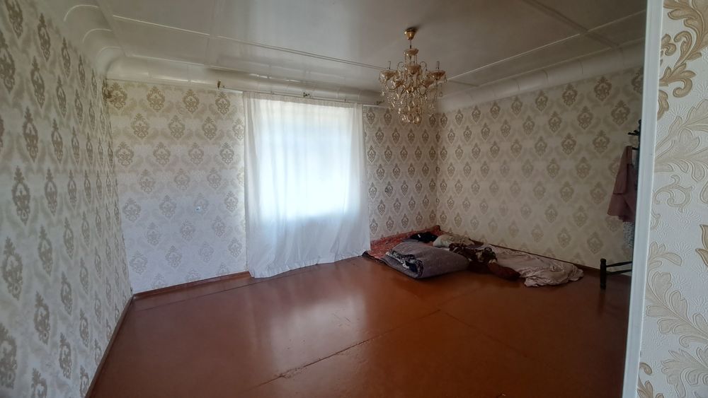 Гулистон махалласида 8 сотикли уй сотилади, Учкахрамон постидан 3 км