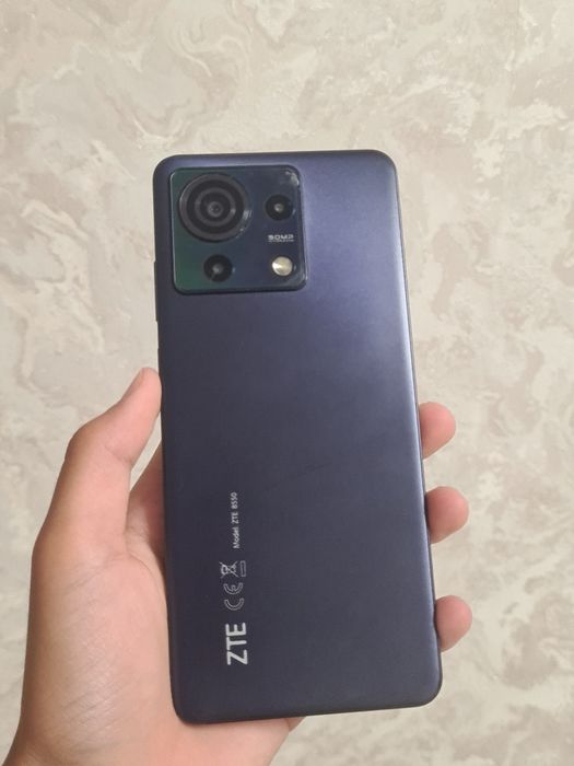 ZTE blade v50 vita