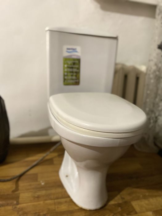 Унитаз хорошем состояние.