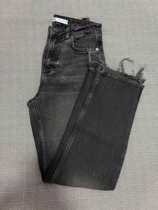 Дамски дънки и панталони – Zara